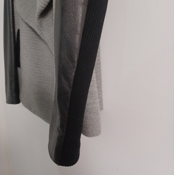 Danier Italian Leather And Wool Cardigan Jacket - Picture 5 of 10